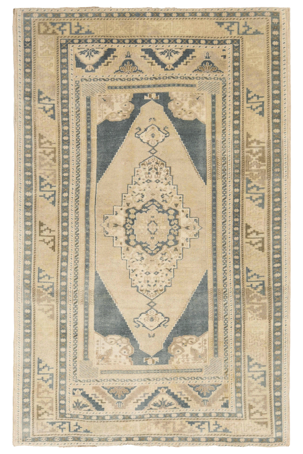 Antique Turkey Traditional Rug 93162