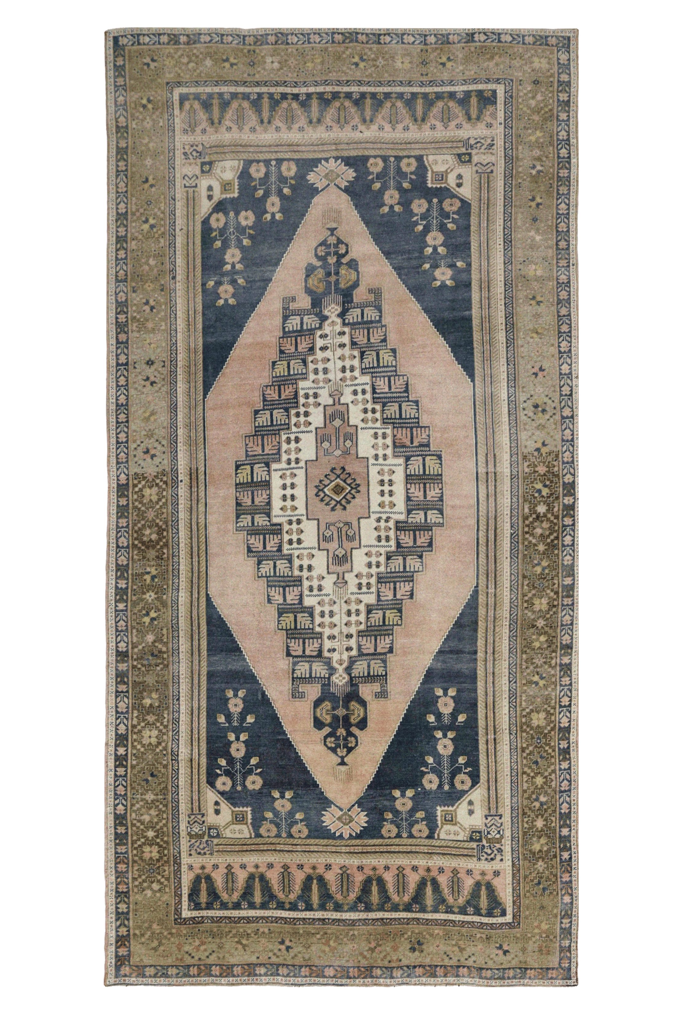 Antique Turkey Traditional Rug 93041