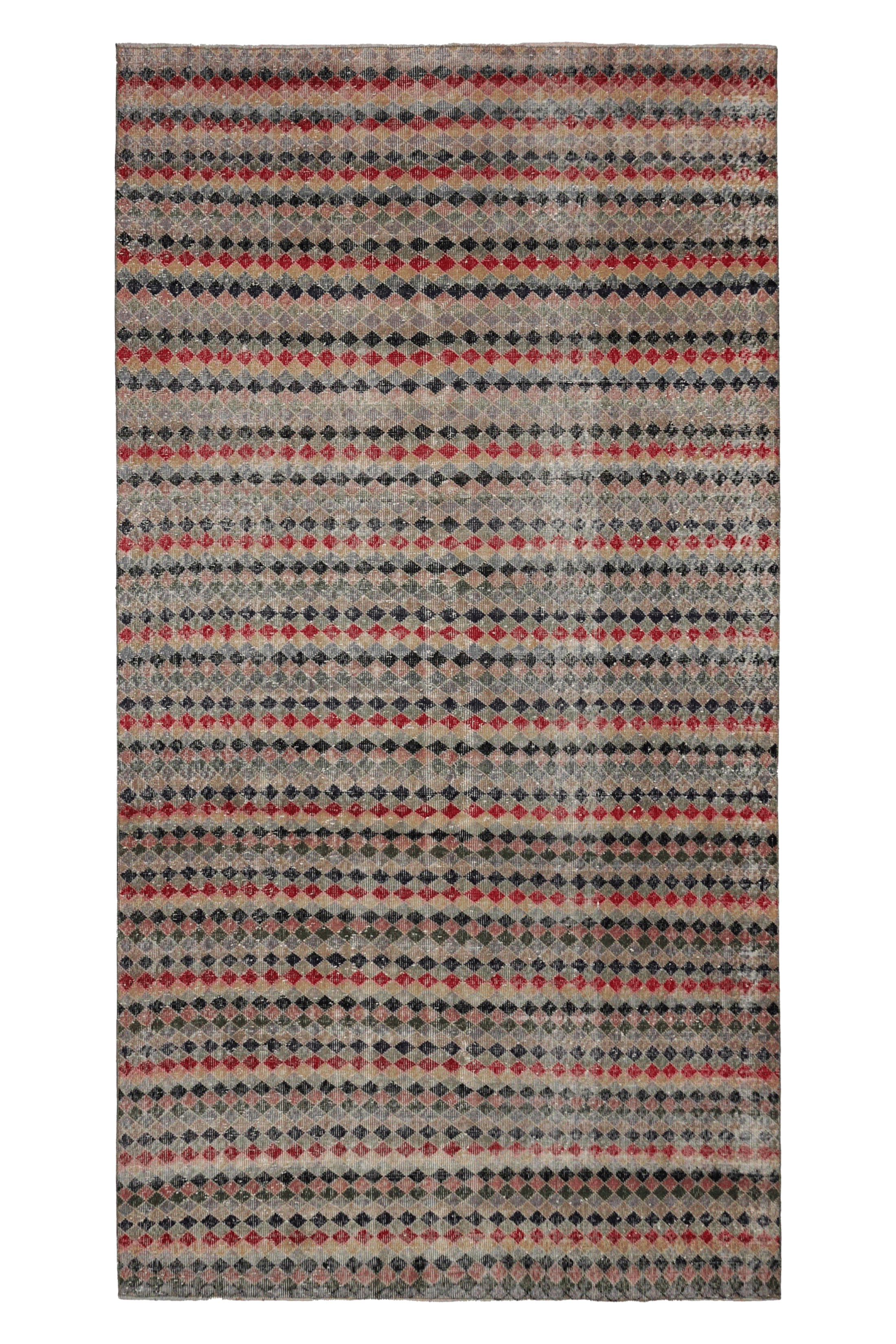 Antique Turkey Traditional Rug 93083