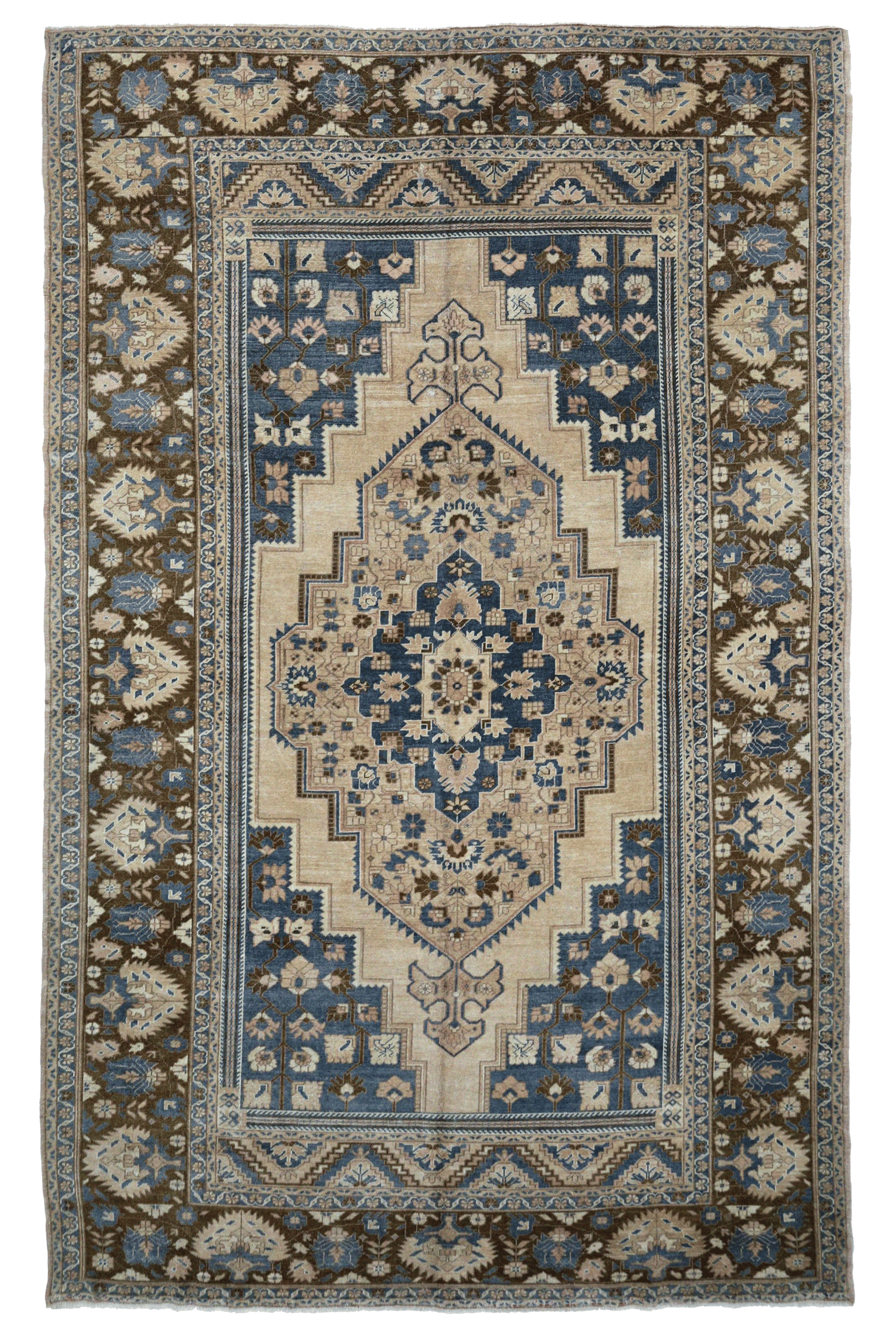 Antique Turkey Traditional Rug 93123