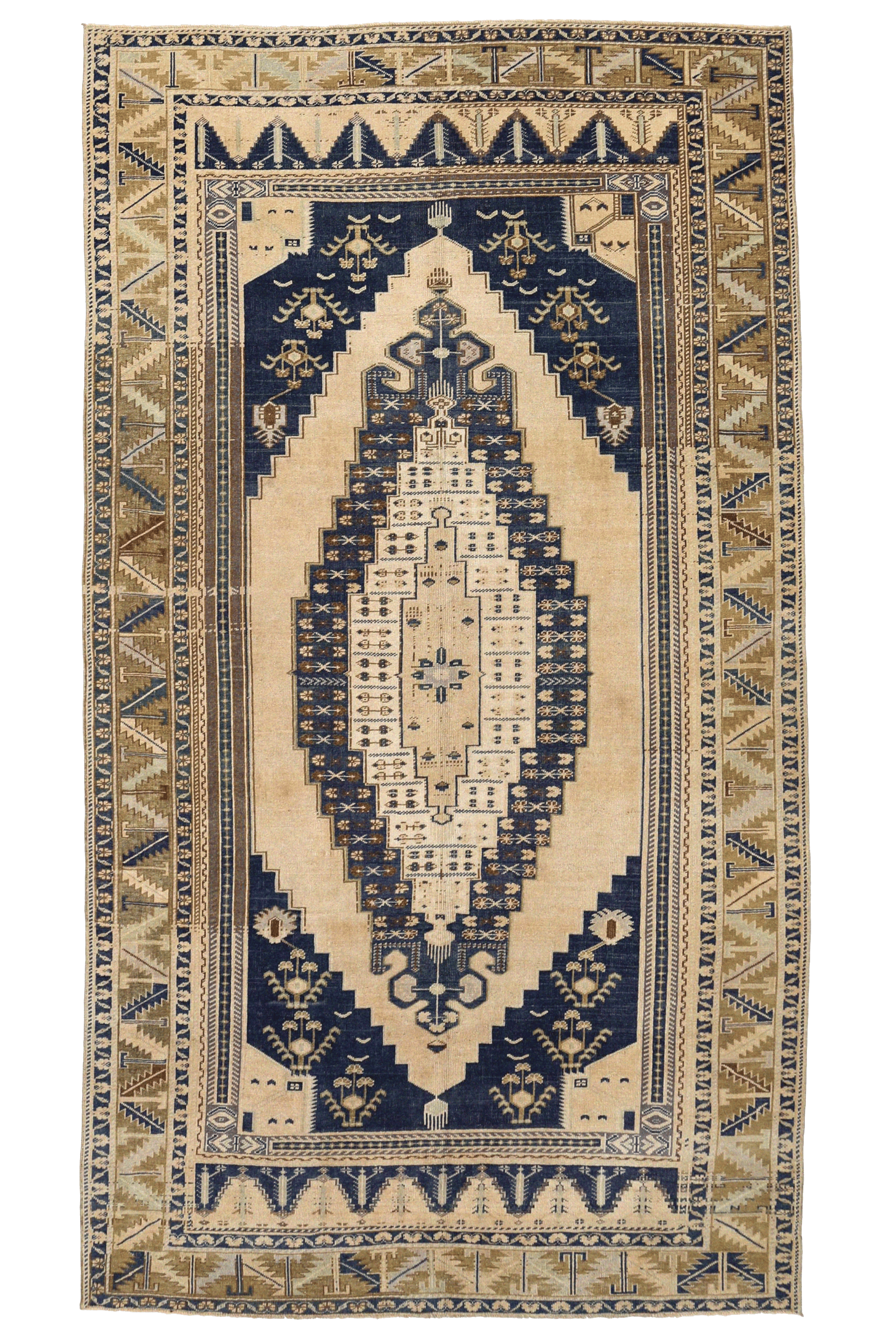 Antique Turkey Traditional Rug 93140