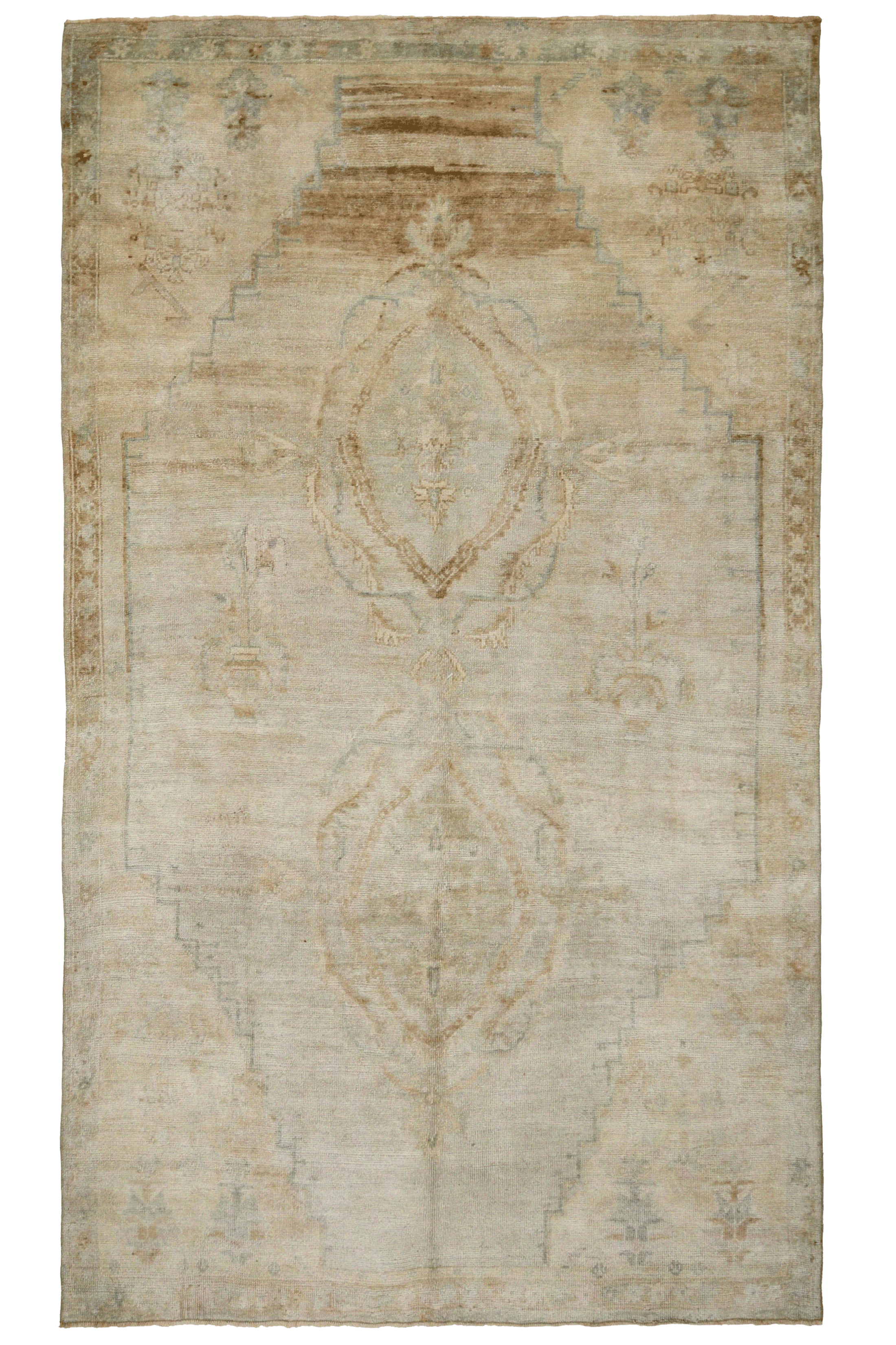 Antique Turkey Traditional Rug 93150