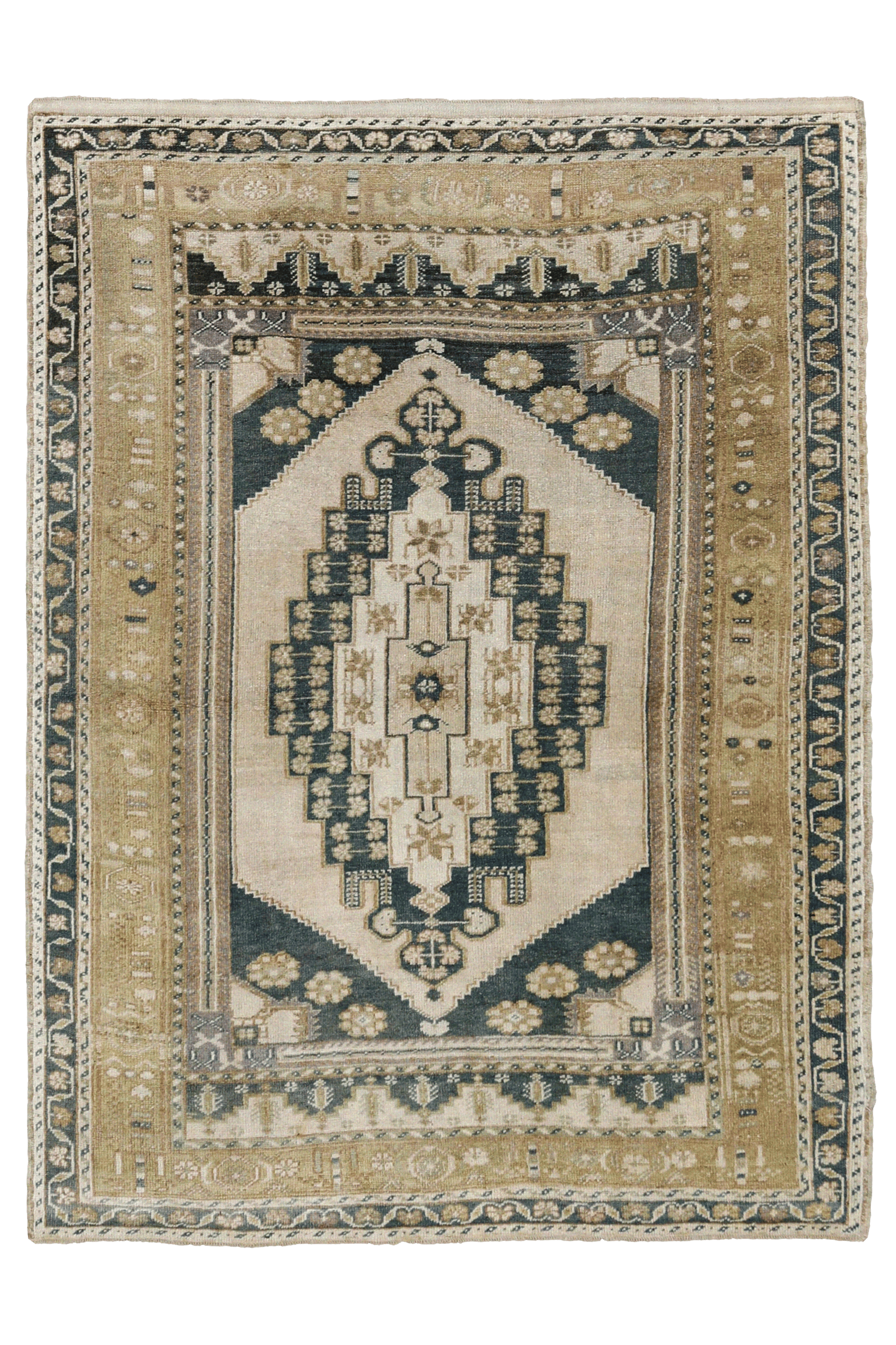 Antique Turkey Traditional Rug 93155
